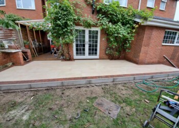 Patio Contractors in Dunham Town